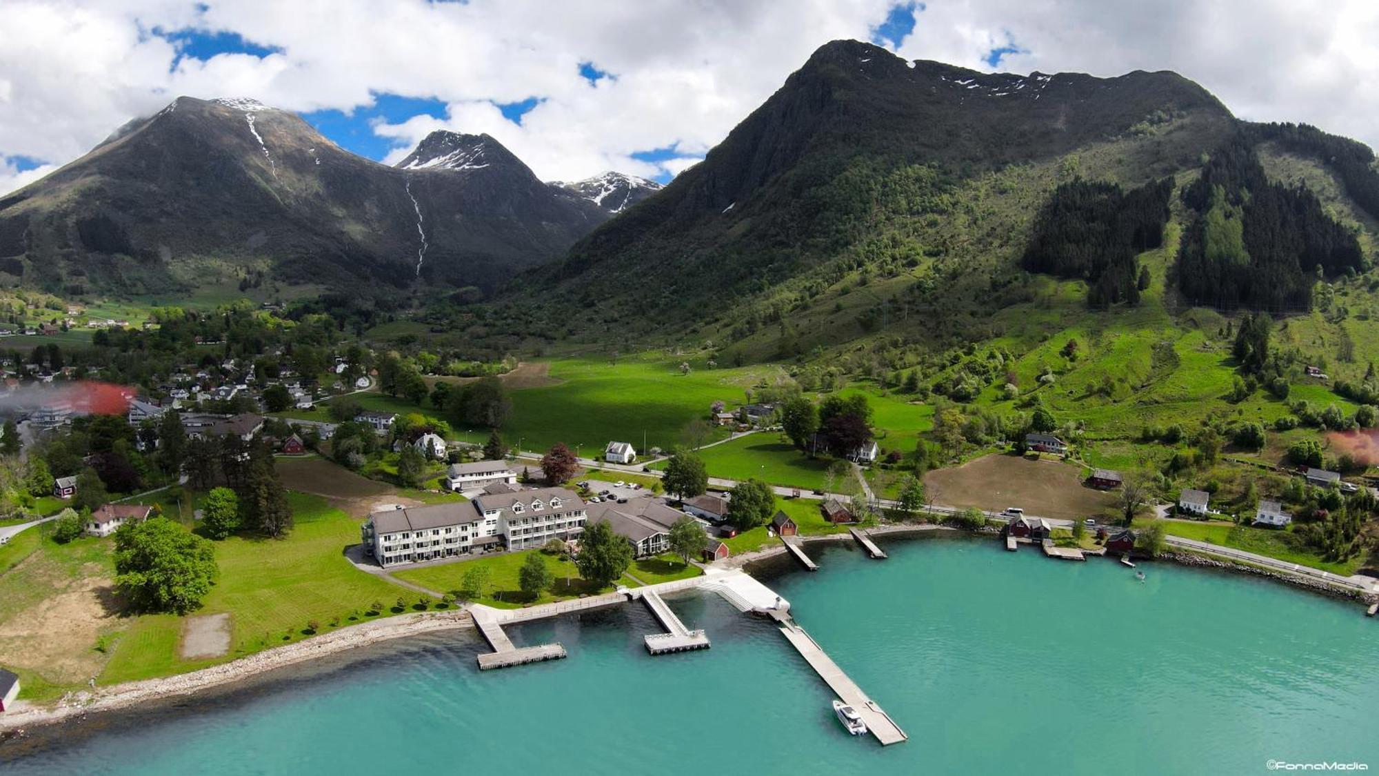 Rosendal Fjordhotel Exterior photo