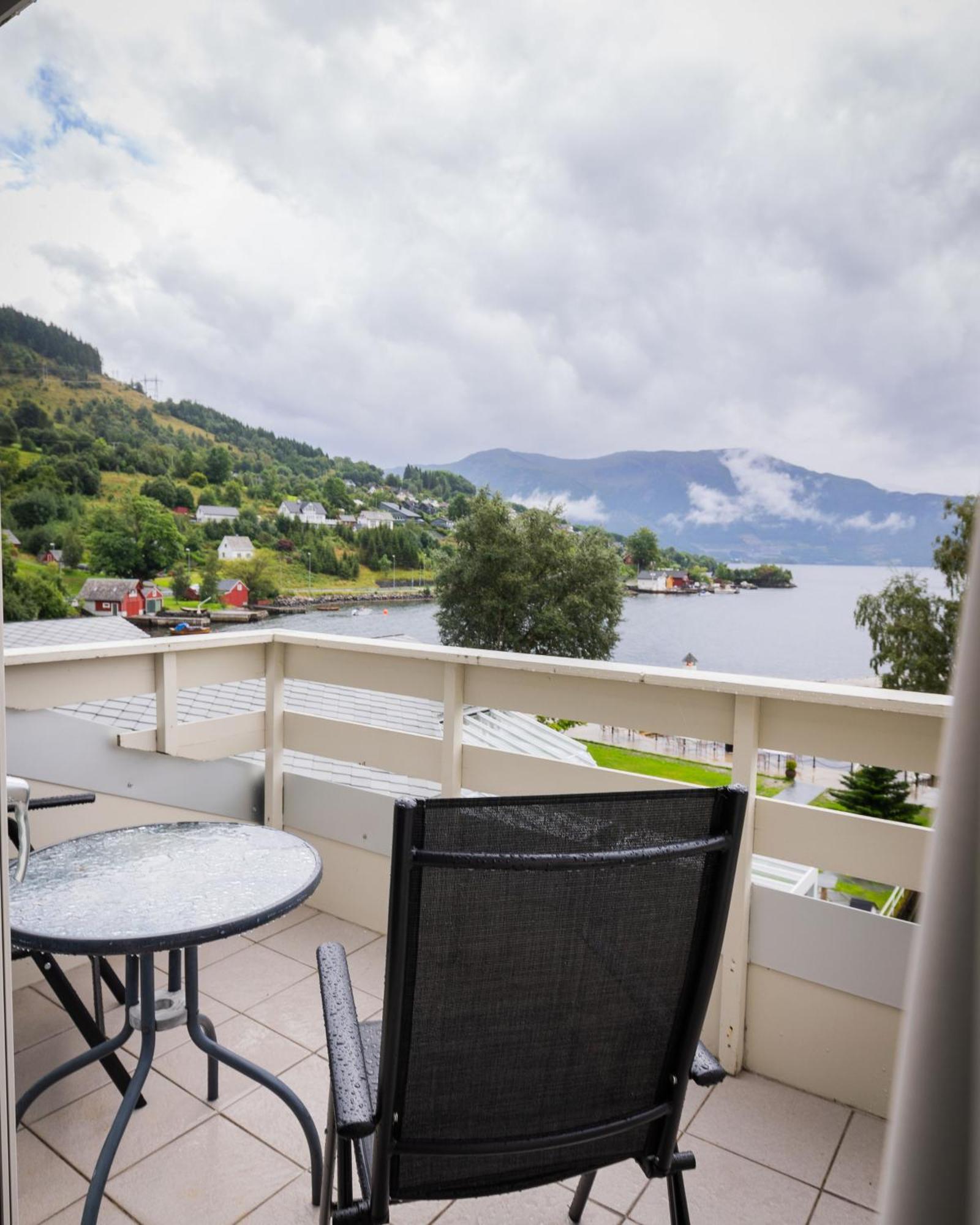 Rosendal Fjordhotel Exterior photo